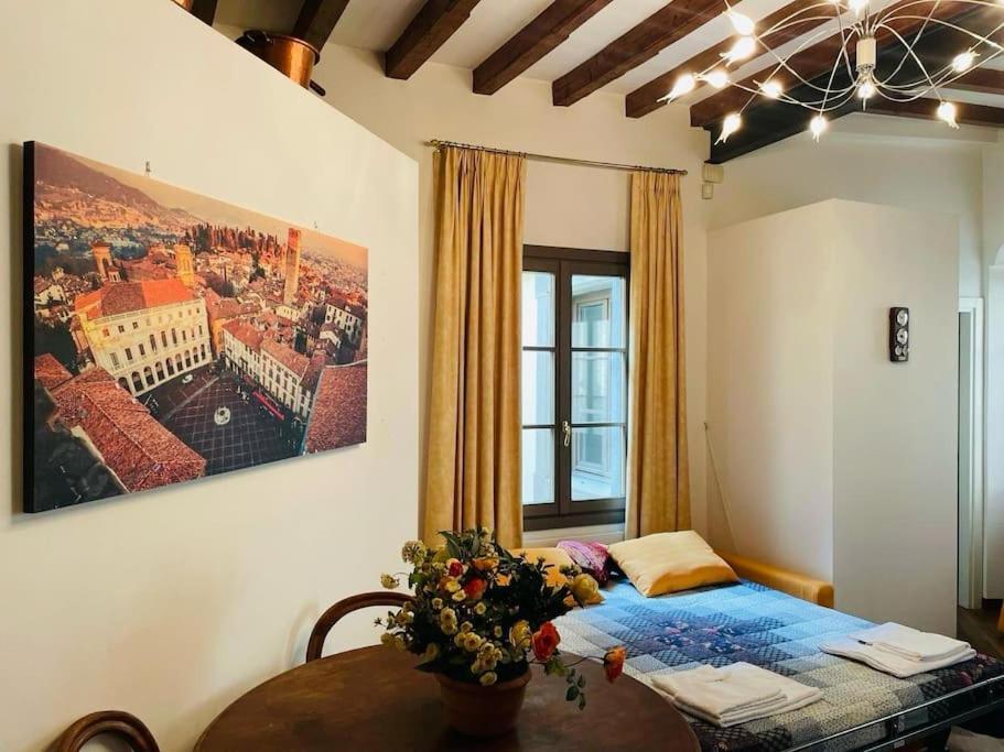 Bella Ciao Old Town Apartment Bergamo Bagian luar foto